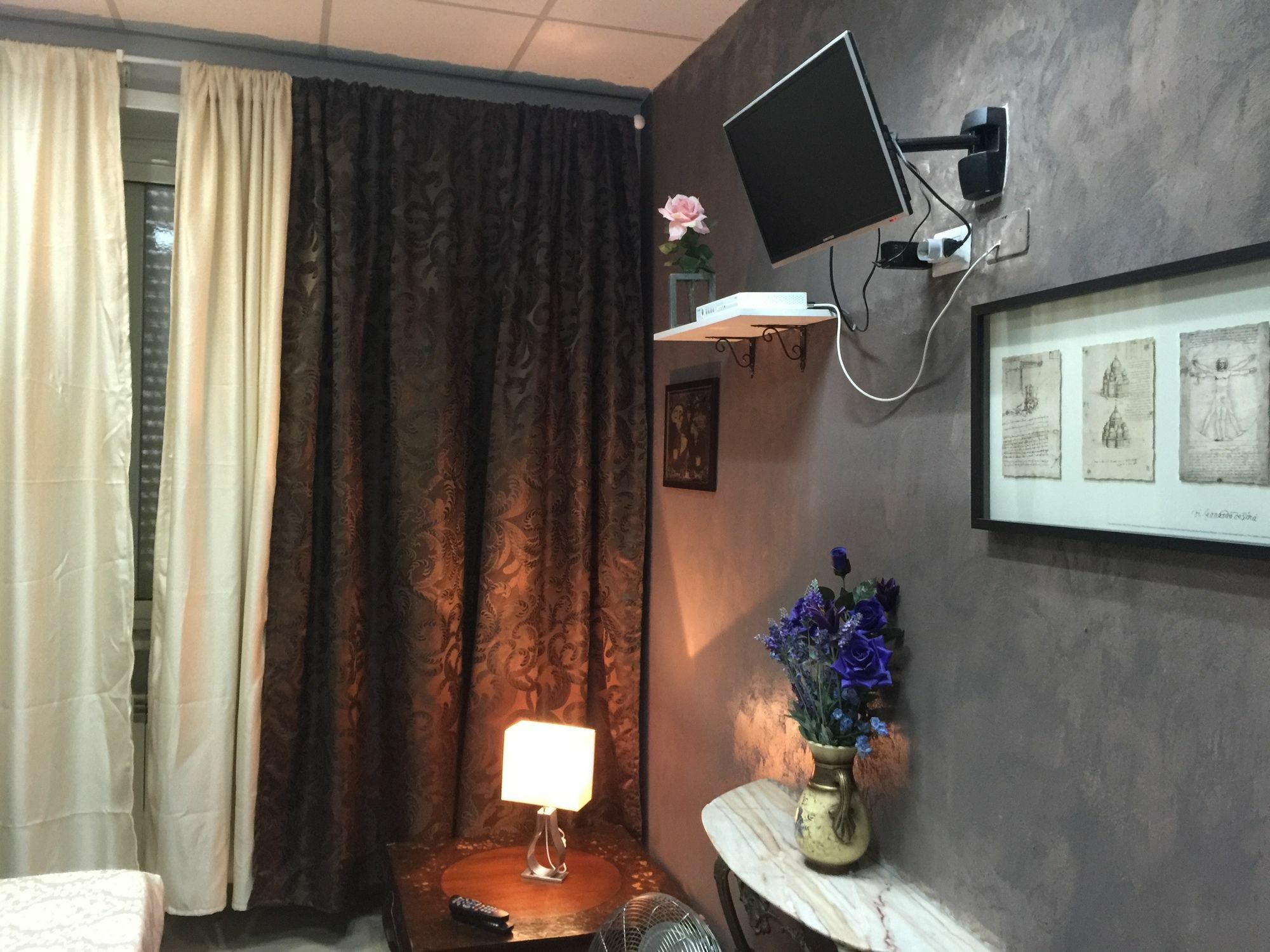 Vatican Rooms Accommodation Rome Bagian luar foto